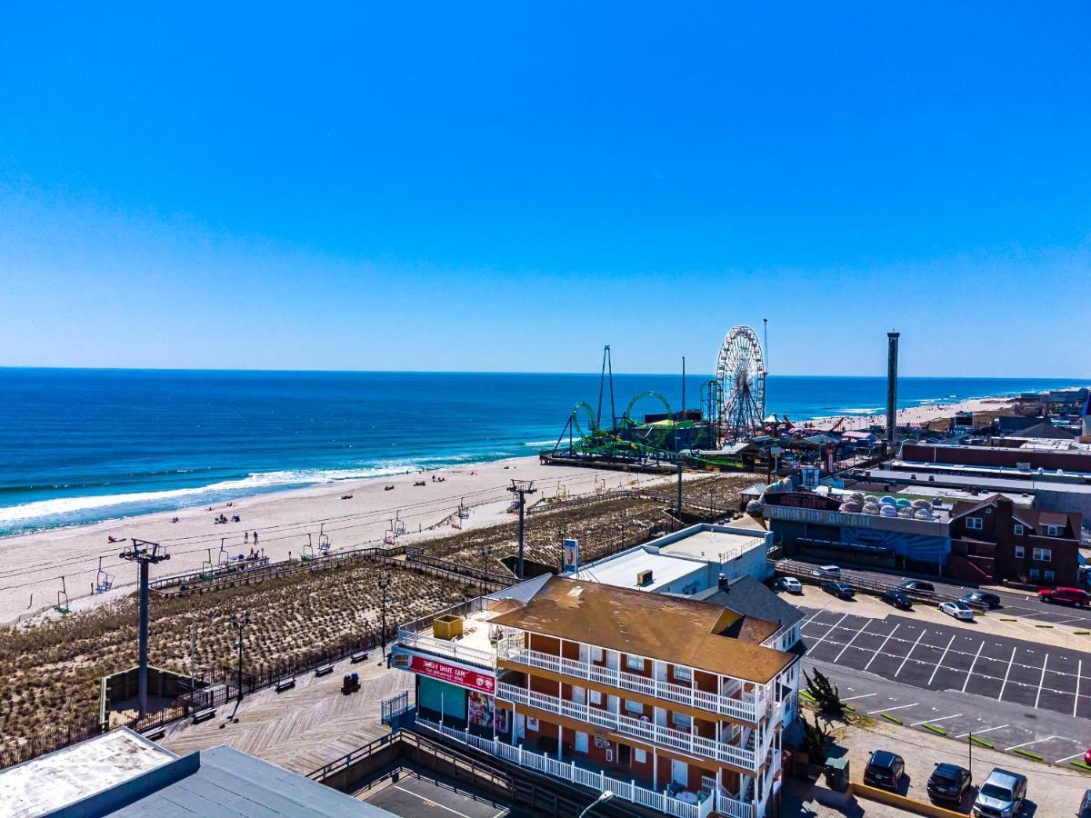סי-סייד הייטס Boardwalk Hotel Charlee & Apartments Beach Hotel Oceanfront מראה חיצוני תמונה
