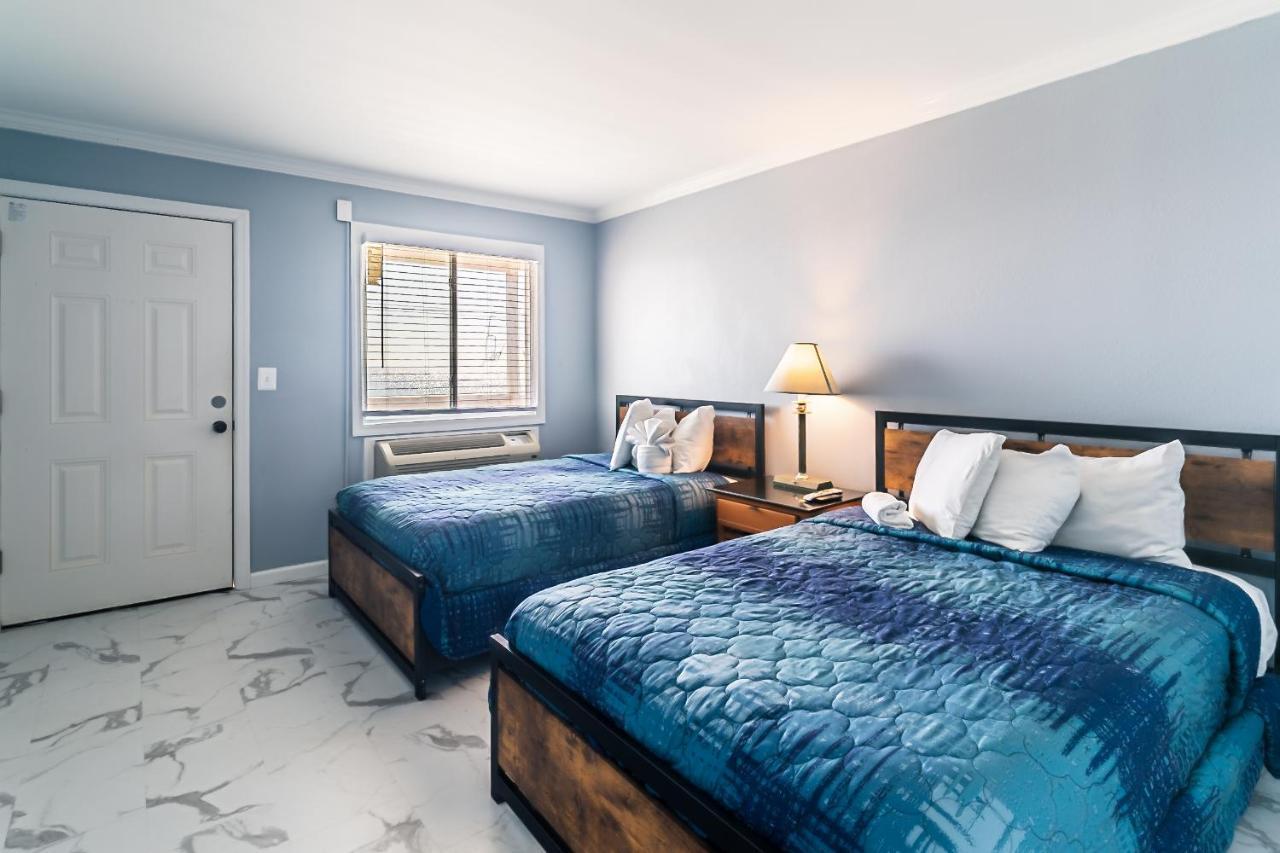 סי-סייד הייטס Boardwalk Hotel Charlee & Apartments Beach Hotel Oceanfront מראה חיצוני תמונה