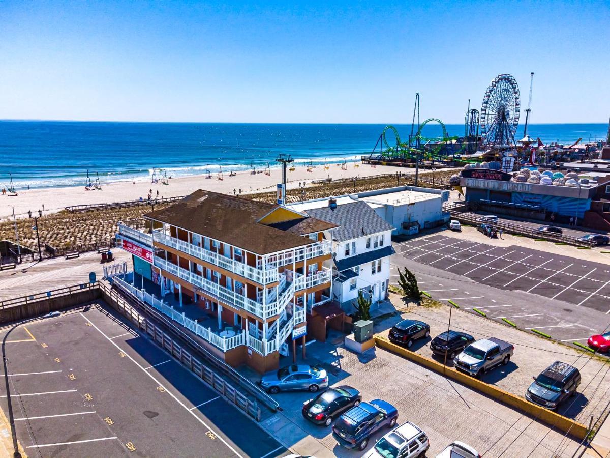 סי-סייד הייטס Boardwalk Hotel Charlee & Apartments Beach Hotel Oceanfront מראה חיצוני תמונה