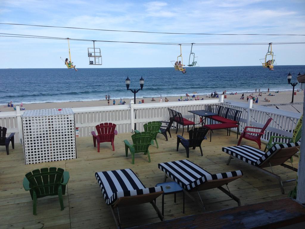סי-סייד הייטס Boardwalk Hotel Charlee & Apartments Beach Hotel Oceanfront מראה חיצוני תמונה
