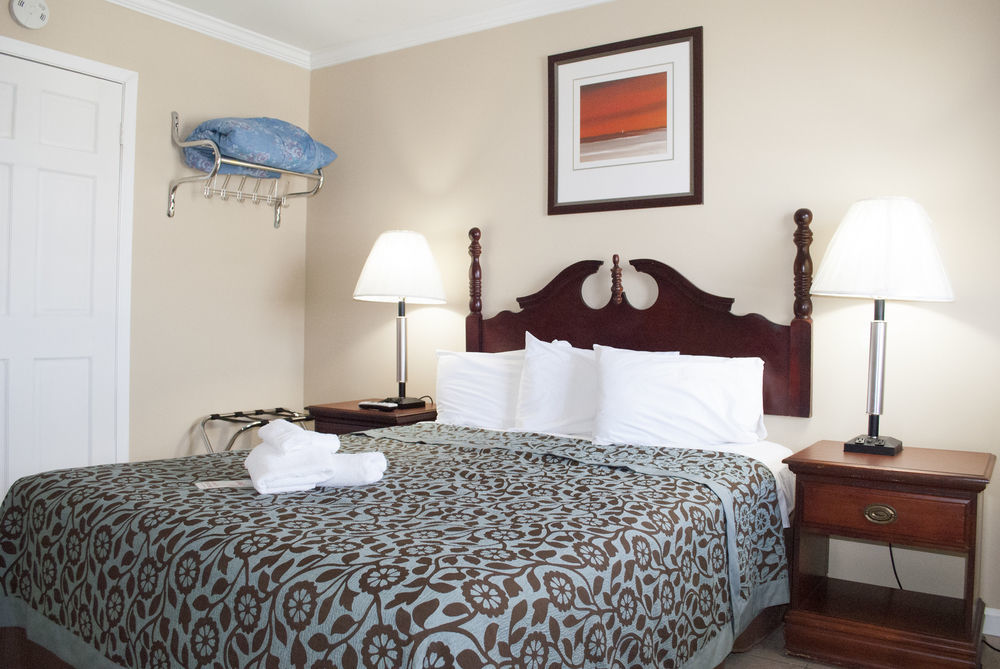 סי-סייד הייטס Boardwalk Hotel Charlee & Apartments Beach Hotel Oceanfront מראה חיצוני תמונה