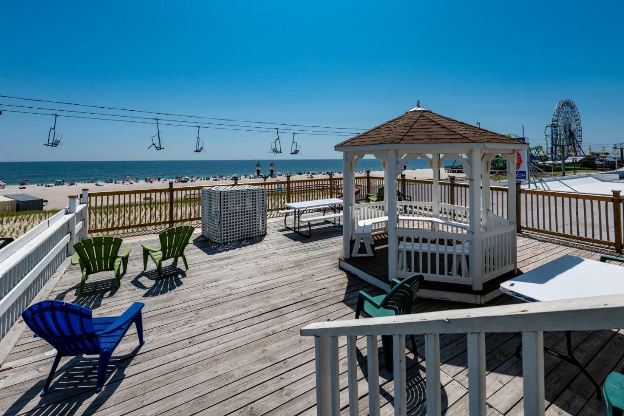 סי-סייד הייטס Boardwalk Hotel Charlee & Apartments Beach Hotel Oceanfront מראה חיצוני תמונה