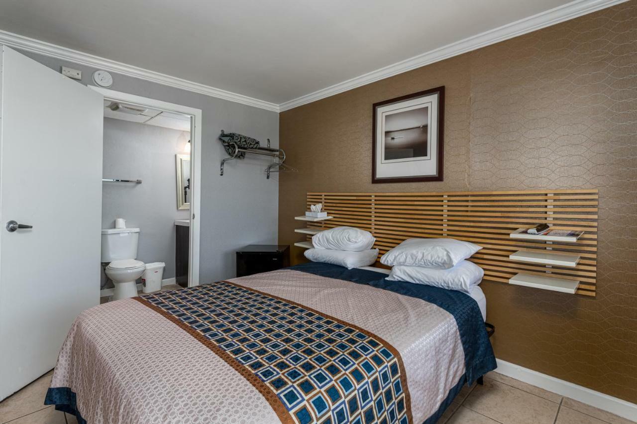 סי-סייד הייטס Boardwalk Hotel Charlee & Apartments Beach Hotel Oceanfront מראה חיצוני תמונה