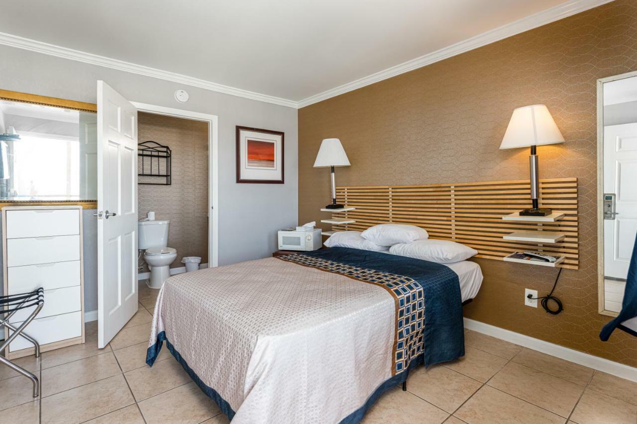 סי-סייד הייטס Boardwalk Hotel Charlee & Apartments Beach Hotel Oceanfront מראה חיצוני תמונה